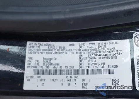 2014 Ford Fiesta Titanium z USA, uszkodzony, nr VIN 3FADP4CJ4EM107071